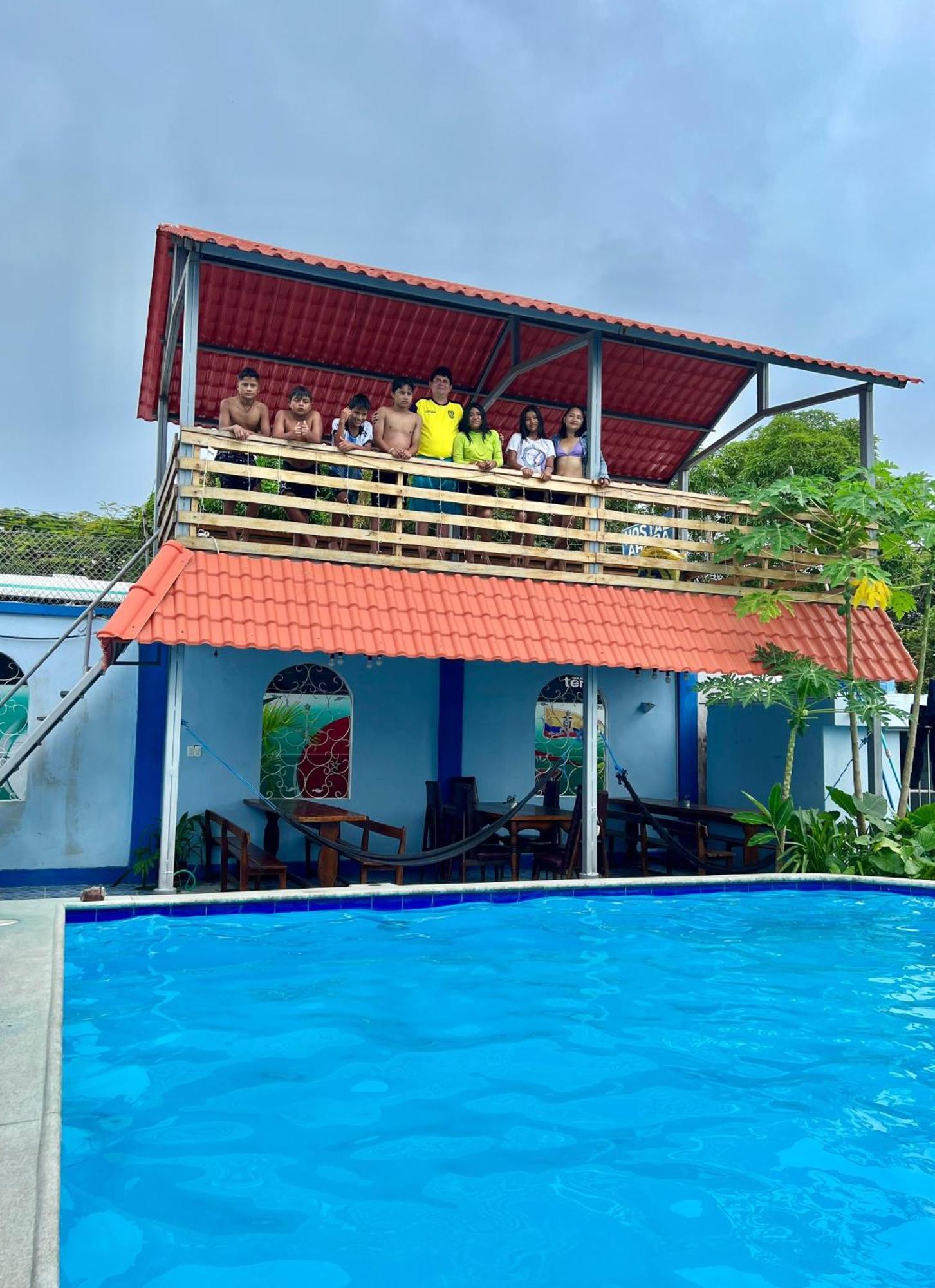 Hostal Aruba Atacames Exterior photo