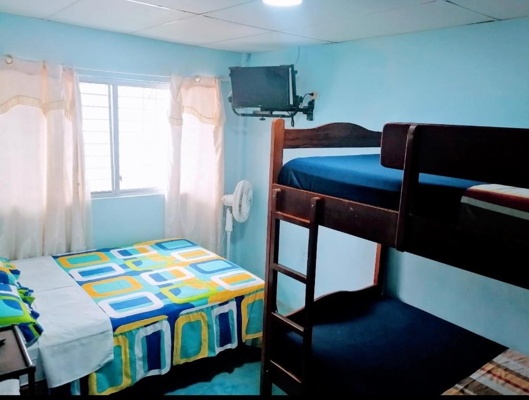 Hostal Aruba Atacames Room photo