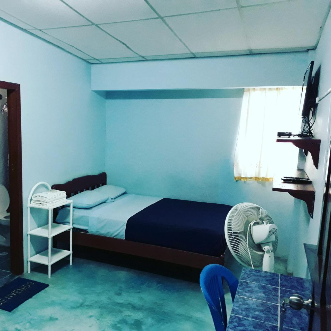 Hostal Aruba Atacames Exterior photo